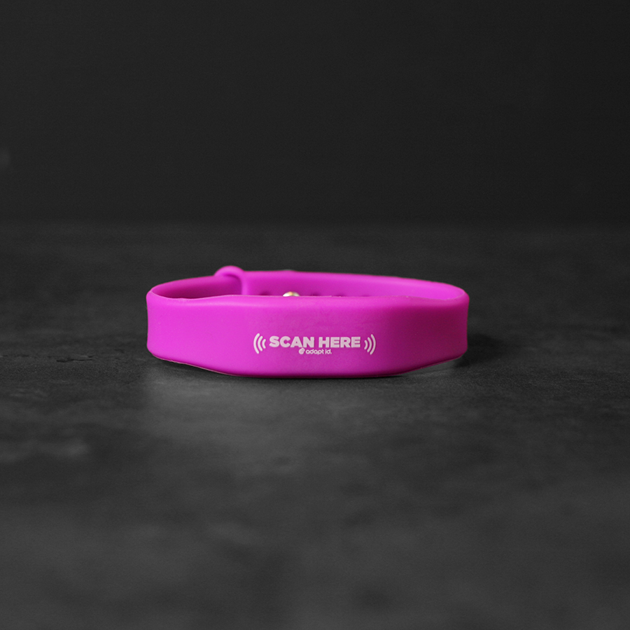 Contactless Silicone Purple Wristband With 'Scan Here' Wording